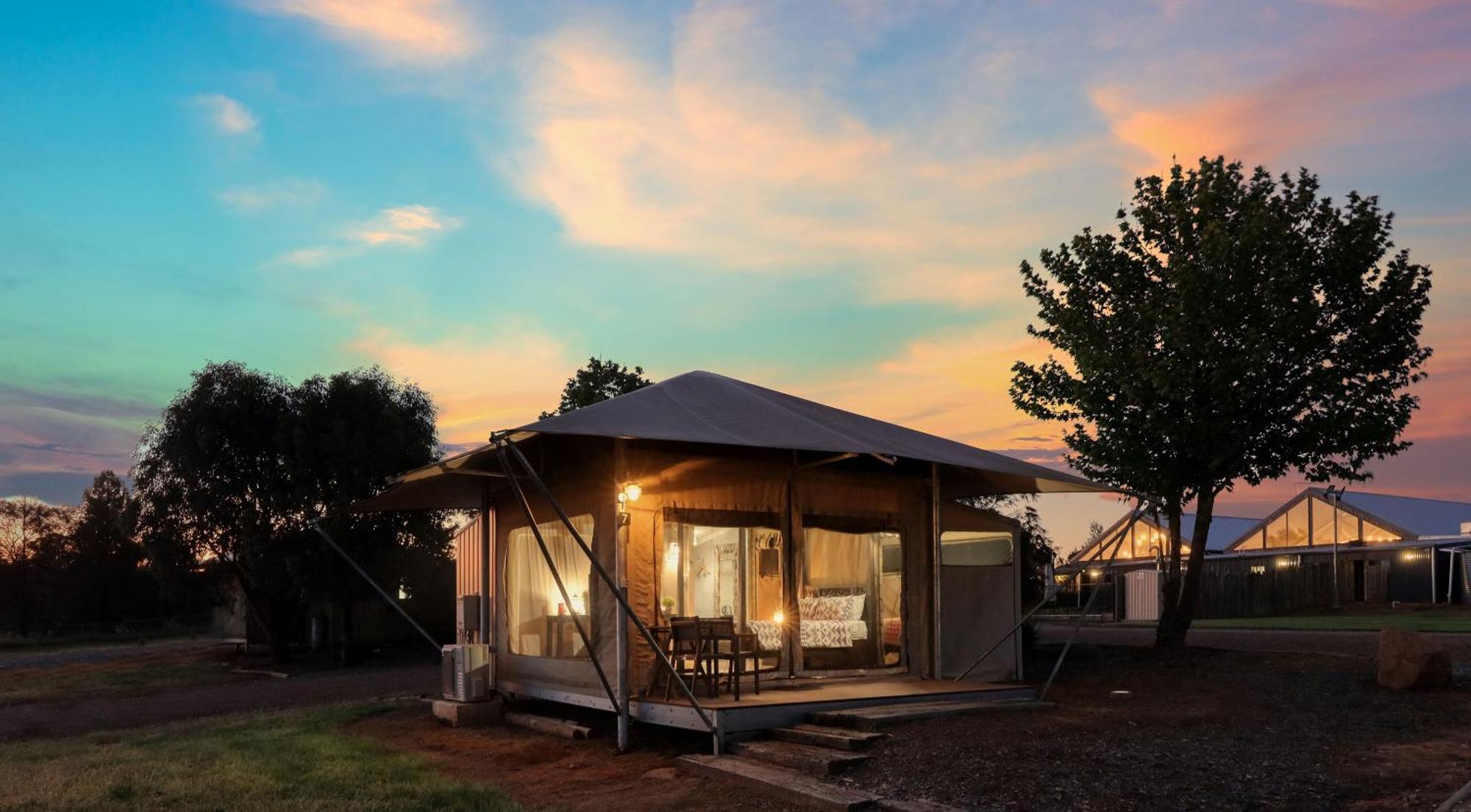 Dubbo Rhino Lodge Extérieur photo