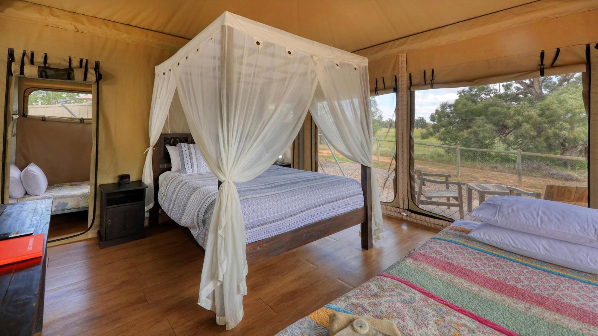 Dubbo Rhino Lodge Extérieur photo